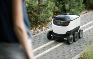Tiny Self-Driving Robots Have Started Delivering Food on-demand in Silicon Valley — Take a Look